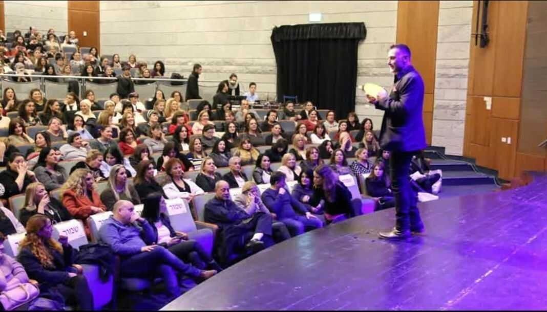 israel-buium-2022041_optimized_42_11zon_42_11zon